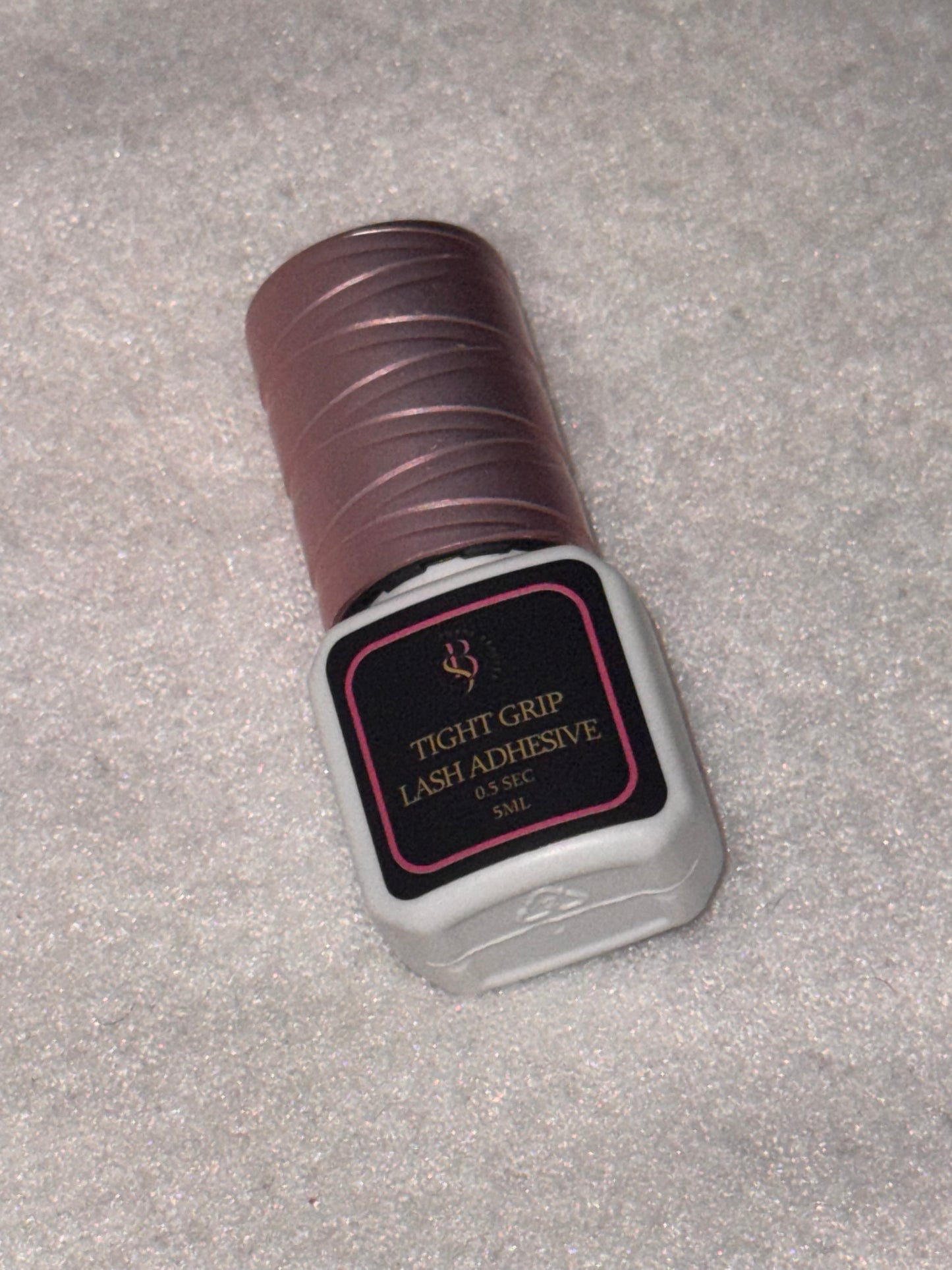 Tight Grip Lash Adhesive
